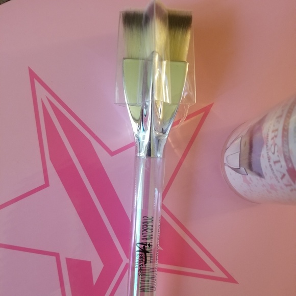 🆕️IT, Rare,Super Star Makeup Brush, L/E - Picture 5 of 5